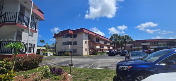 1400 NE 191 St #225, Unincorporated Dade County, Florida 33179, image 1