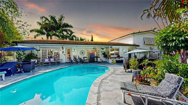 Palmetto Country Club Estates, 9821 SW 157th Ter, Palmetto Estates, Florida 33157, image 2