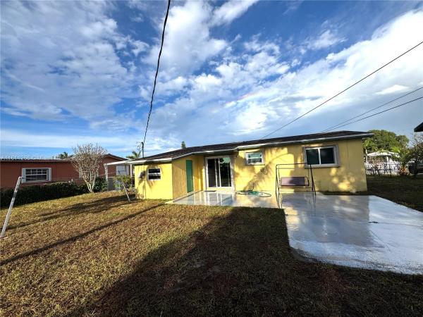 Lake Lucerne, 20420 NW 24th Ct, Miami Gardens, Florida 33056, image 2