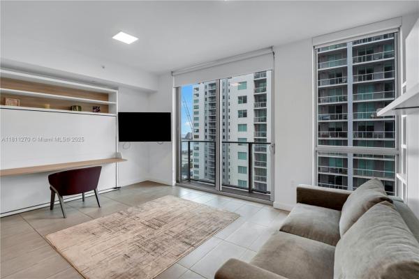 YotelPad Miami, 227 NE 2nd St #2110, Miami, Florida 33132, image 3