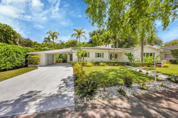 Coral Gables Country Club, 1535 Trevino Ave, Coral Gables, Florida 33134, image 3