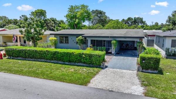 Oak Grove, 1090 SW 31st St, Fort Lauderdale, Florida 33315, image 2