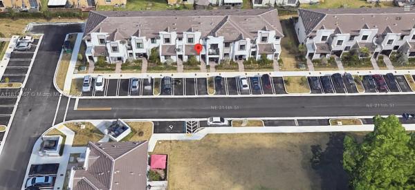 817 NE 211th St, Unincorporated Dade County, Florida 33179, image 1