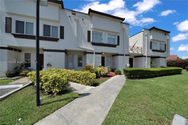 Puerto Bello, 12564 NW 11th Ln #1715, Tamiami, Florida 33182, image 3
