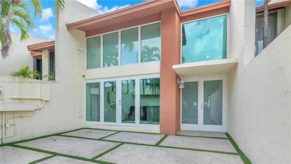 Sunset Park Lake Villas, 7840 SW 103rd Pl, Kendall, Florida 33173, image 3