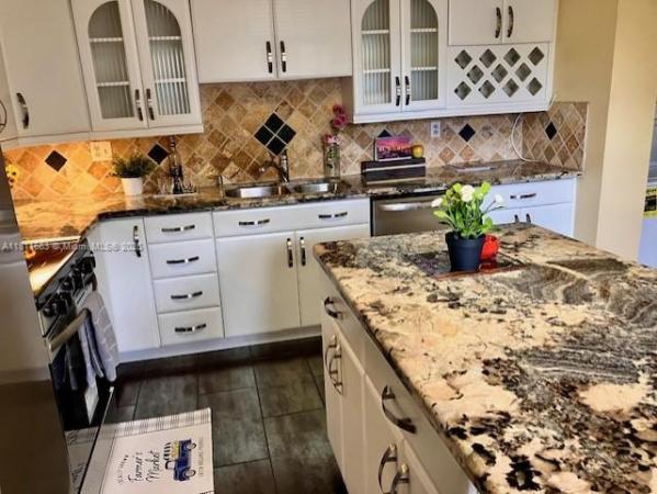 Lauderhill, Florida 33319, image 1