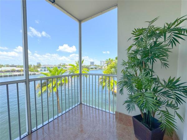 Riviera, 2097 S Ocean Dr #302, Hallandale Beach, Florida 33009, image 1