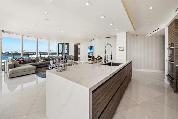 Icon South Beach, 450 Alton Rd #1007, Miami Beach, Florida 33139, image 2