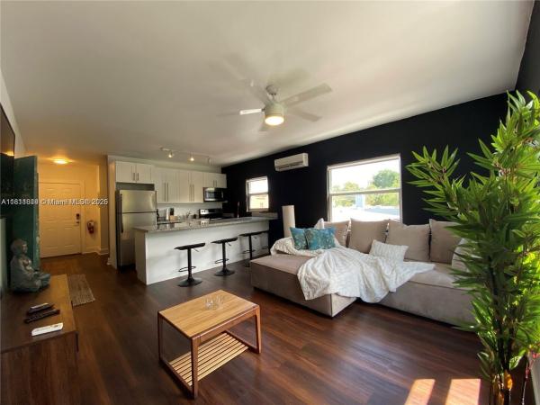 Wyndwood Park, 274 NW 32nd St #4, Miami, Florida 33127, image 1