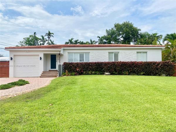 Nuevo Mundo, 6625 SW 61st St, South Miami, Florida 33143, image 2