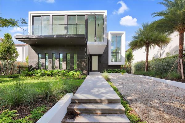 Beach View, 5630 Pine Tree Dr, Miami Beach, Florida 33140, image 1