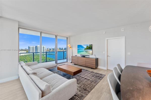 The Harbour North Tower, 16385 Biscayne Blvd #1901, North Miami Beach, Florida 33160, image 1