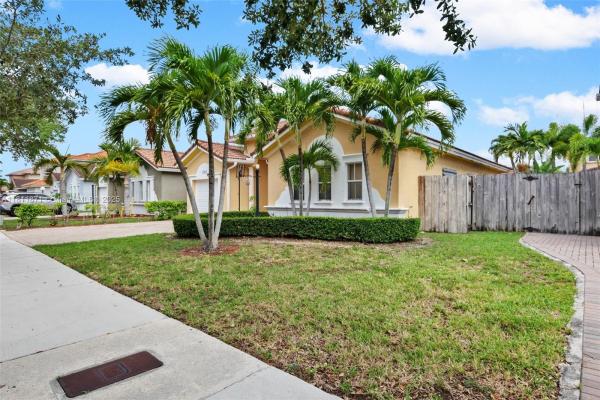 Twin Lake Shores South, 13011 SW 143rd Ter, Three Lakes, Florida 33186, image 3