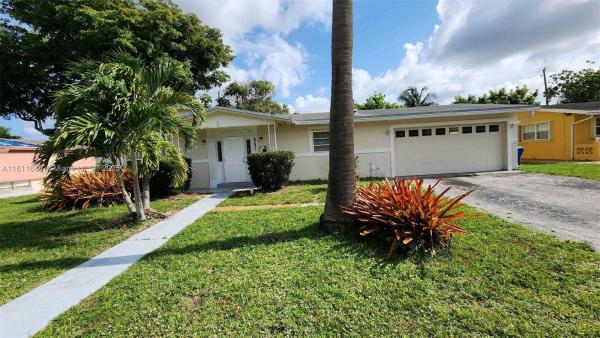 Sunrise Golf Village, 6221 NW 17th St, Sunrise, Florida 33313, image 1