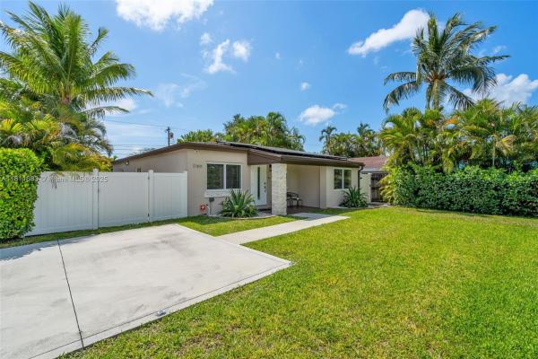 Fulford By The Sea, 17491 NE 19th Ave, North Miami Beach, Florida 33162, image 3