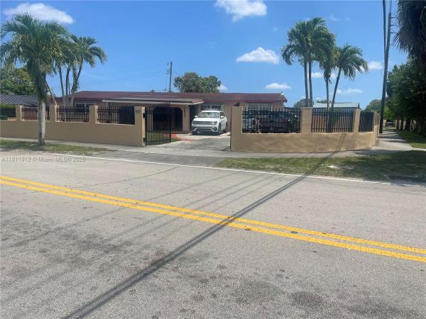 5620 NW 176th St, Miami Gardens, Florida 33055, image 1