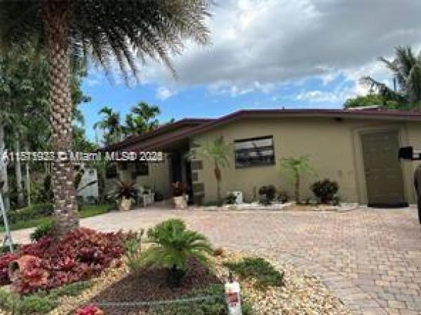 Heritage Homes, 7100 Coolidge St #A, Hollywood, Florida 33024, image 1