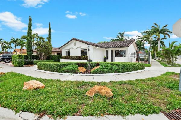 13707 SW 9th Ter, Miami, Florida 33184, image 3