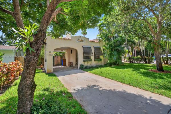 Poinciana Park, 1314 SE 1st Ave, Fort Lauderdale, Florida 33316, image 1