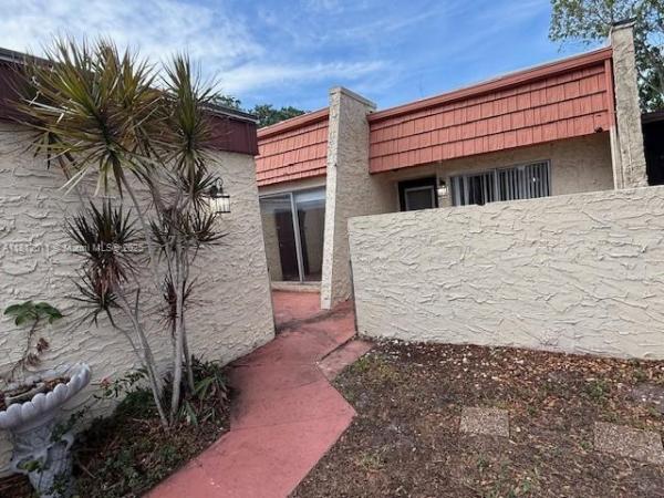 9423 NW 65th St #E2, Tamarac, Florida 33321, image 1