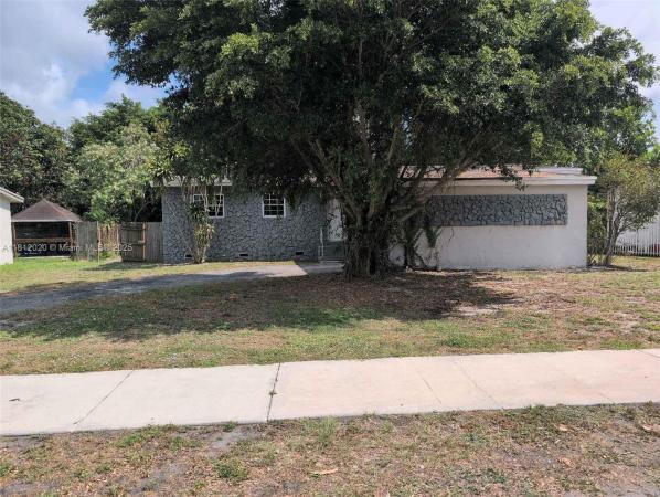 725 NE 178th St, Miami, Florida 33162, image 1