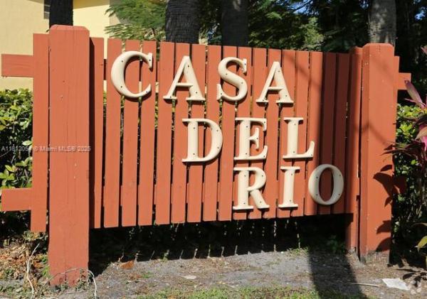 Casa Del Rio, 470 NW 20th St #201, Boca Raton, Florida 33431, image 1