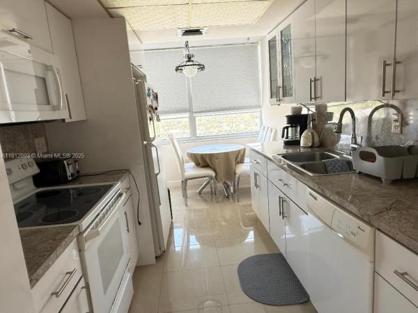 Del Prado, 18051 Biscayne Blvd #1505, Aventura, Florida 33160, image 1