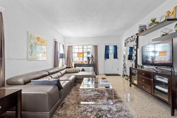 1934 Jefferson St, Hollywood, Florida 33020, image 3