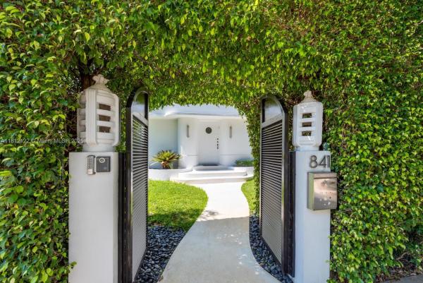 Golf Course, 841 19th St, Miami Beach, Florida 33139, image 1