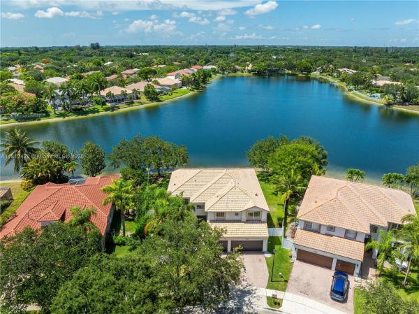 Cascades Executive, 12655 NW 18th Mnr, Pembroke Pines, Florida 33028, image 1