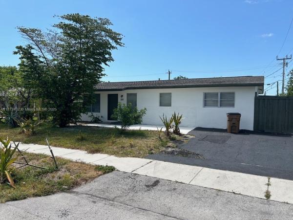 Park Ridge, 880 NE 49th St, Deerfield Beach, Florida 33064, image 1