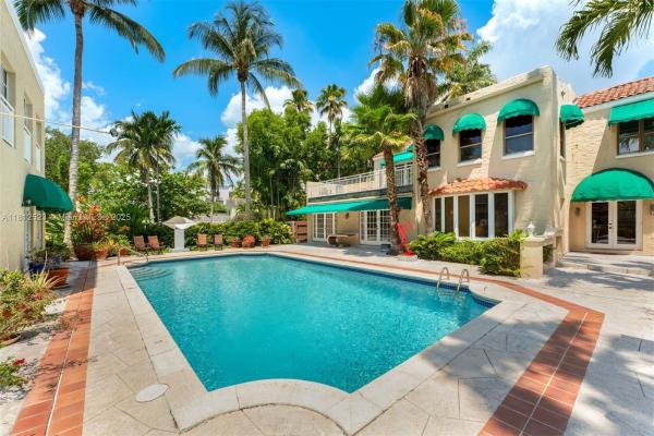 Crystal Bluff, 1870 S Bayshore Dr, Miami, Florida 33133, image 3