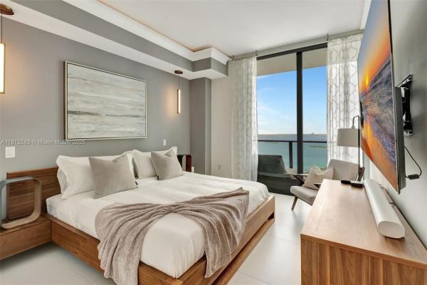 Paraiso Bayviews, 501 NE 31st St #PH4302, Miami, Florida 33137, image 1