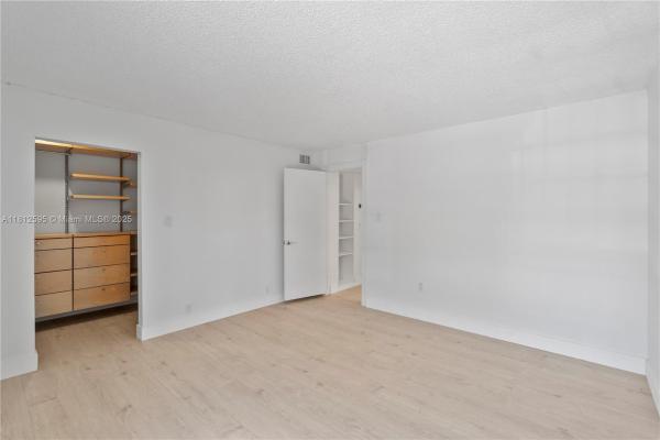 Dadeland Grove, 6886 N Kendall Dr #D207, Pinecrest, Florida 33156, image 1