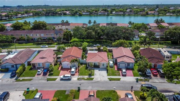 Weitzer Serena Lakes West, 17543 SW 142nd Ct, Richmond West, Florida 33177, image 3
