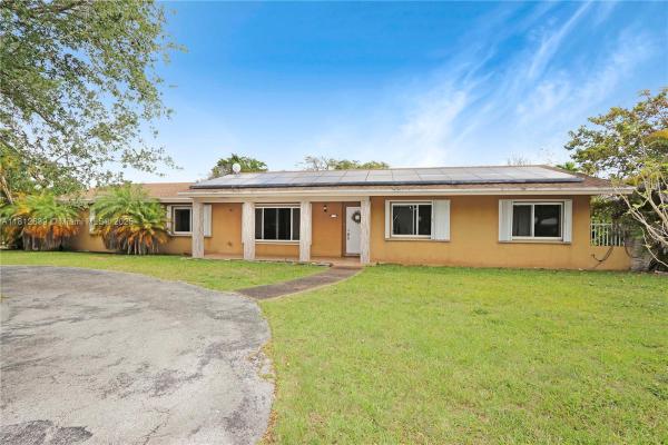 Pinewood Estates, 17501 SW 89th Ave, Palmetto Bay, Florida 33157, image 2