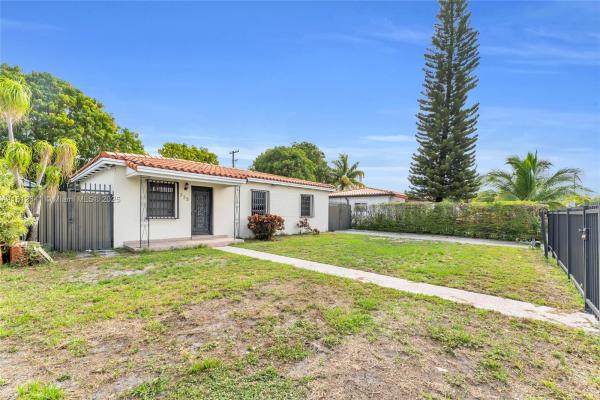 Sun Tan Village, 775 E 8th St, Hialeah, Florida 33010, image 3