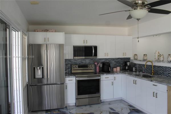 Collinwood Heights, 3626 Victoria Dr, West Palm Beach, Florida 33406, image 3