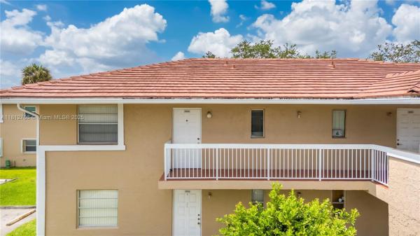 9906 Twin Lakes Dr #7-I, Coral Springs, Florida 33071, image 1