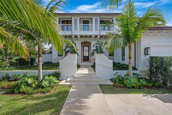 Bay Harbor Islands Residential, 10241 E Broadview Dr, Bay Harbor Islands, Florida 33154, image 1