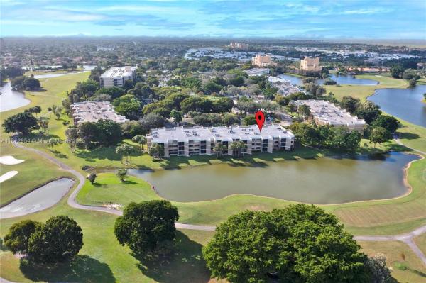 Country Club Village, 16100 Golf Club Rd #203, Weston, Florida 33326, image 2