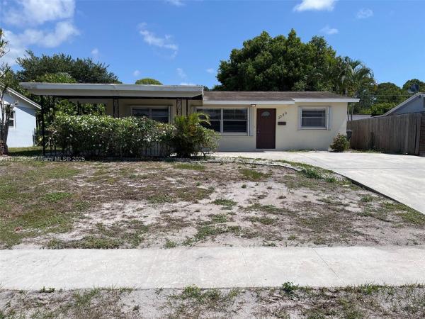 Palm Beach Cabana Colony, 3589 Island Rd, Palm Beach Gardens, Florida 33410, image 1