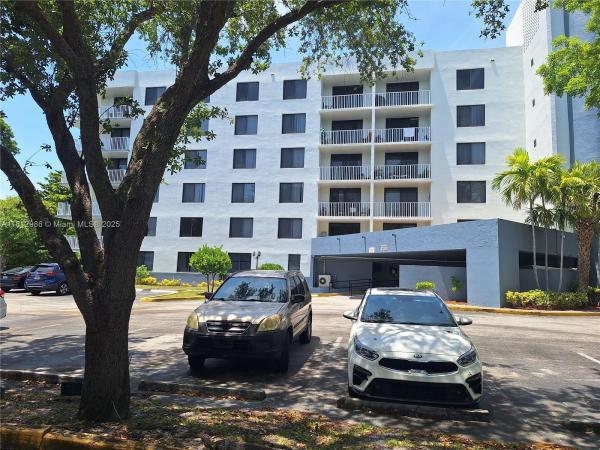 Hillcrest, 901 Hillcrest Dr #415, Hollywood, Florida 33021, image 1