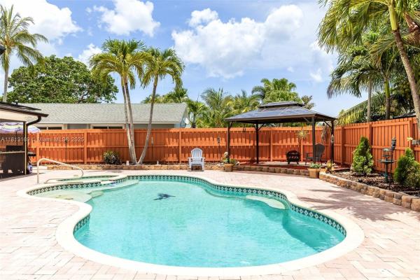 Garden Woods, 4380 Butternut St, Palm Beach Gardens, Florida 33410, image 2