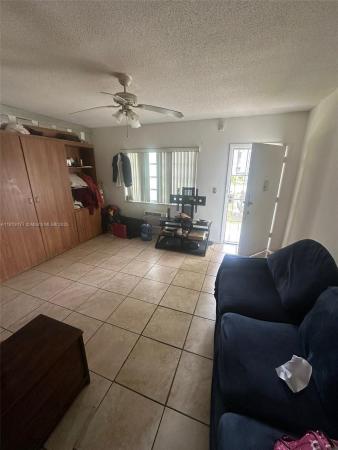 100 NW 204 St #3, Miami Gardens, Florida 33169, image 1