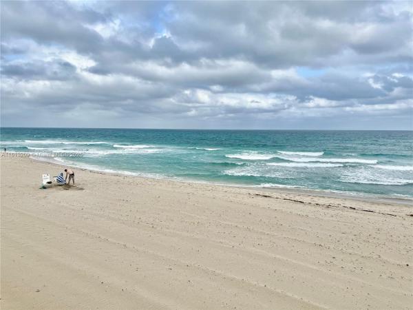 La Bonne Vie, 3475 S Ocean Blvd #1130, Palm Beach, Florida 33480, image 1