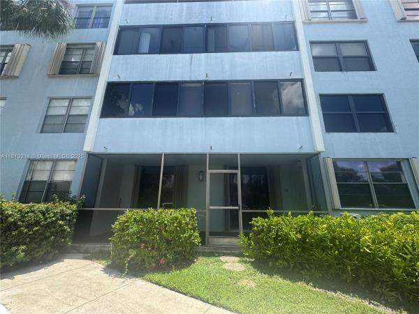 10854 N Kendall Dr #106, Unincorporated Dade County, Florida 33176, image 1