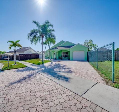 American Homes, 14400 SW 153rd Ter, Richmond West, Florida 33177, image 3