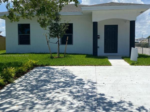 Lake Worth Town, 1502 S K Ln #B, Lake Worth Beach, Florida 33460, image 1