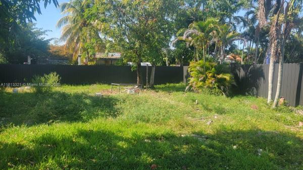 Auburndale, Miami, Florida 33135, image 1
